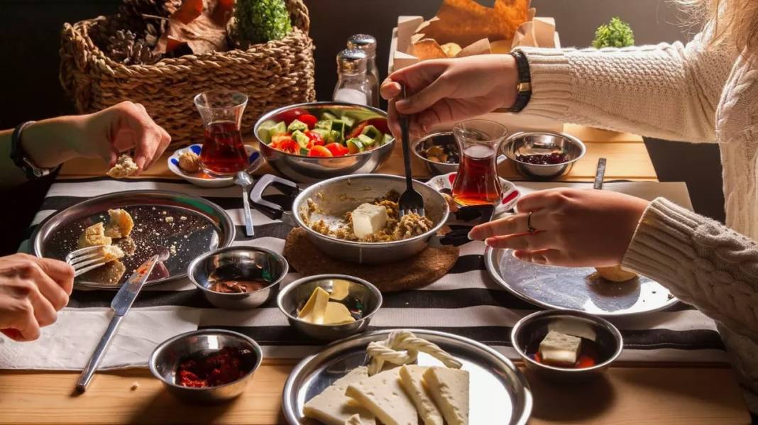 Niyet etmeden oruç tutulur mu? Sahura kalkmazsak ne olur? Oruca nasıl niyet edilir? 5